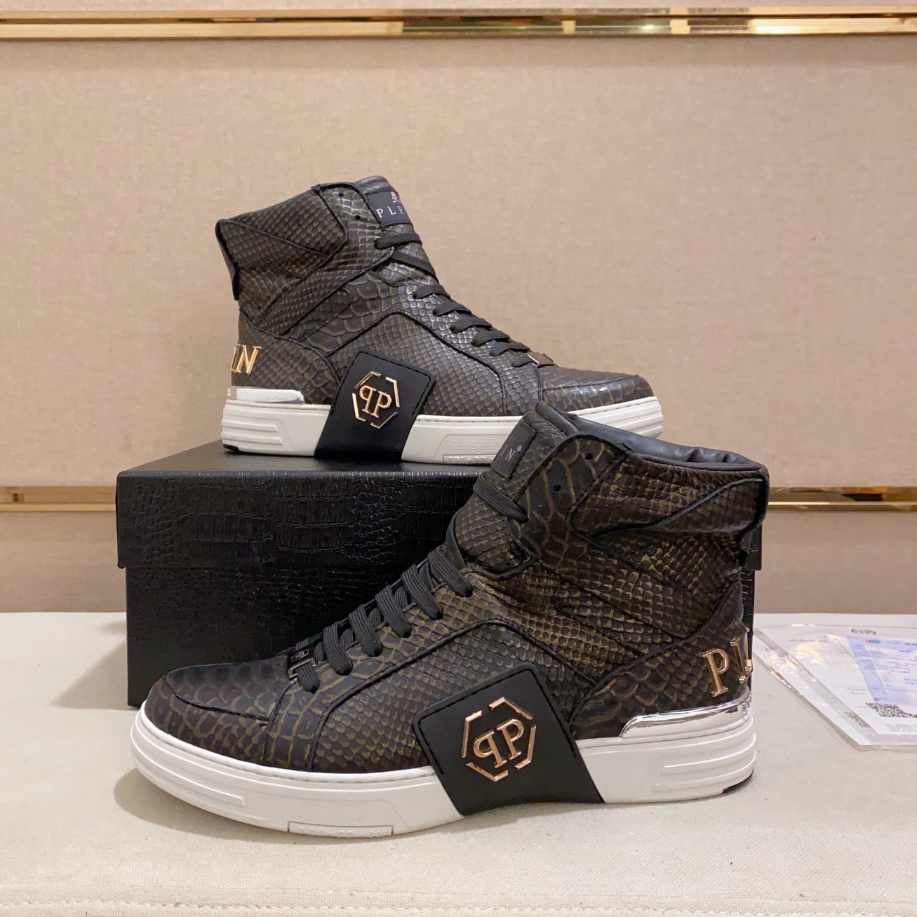 New-PHILIPP High Top Leather shoes